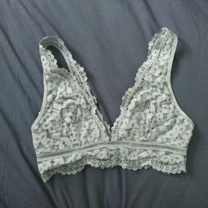 NWOT Victoria Secret Bralette. Sz M